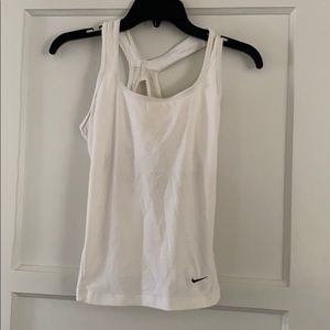 White nike tank top